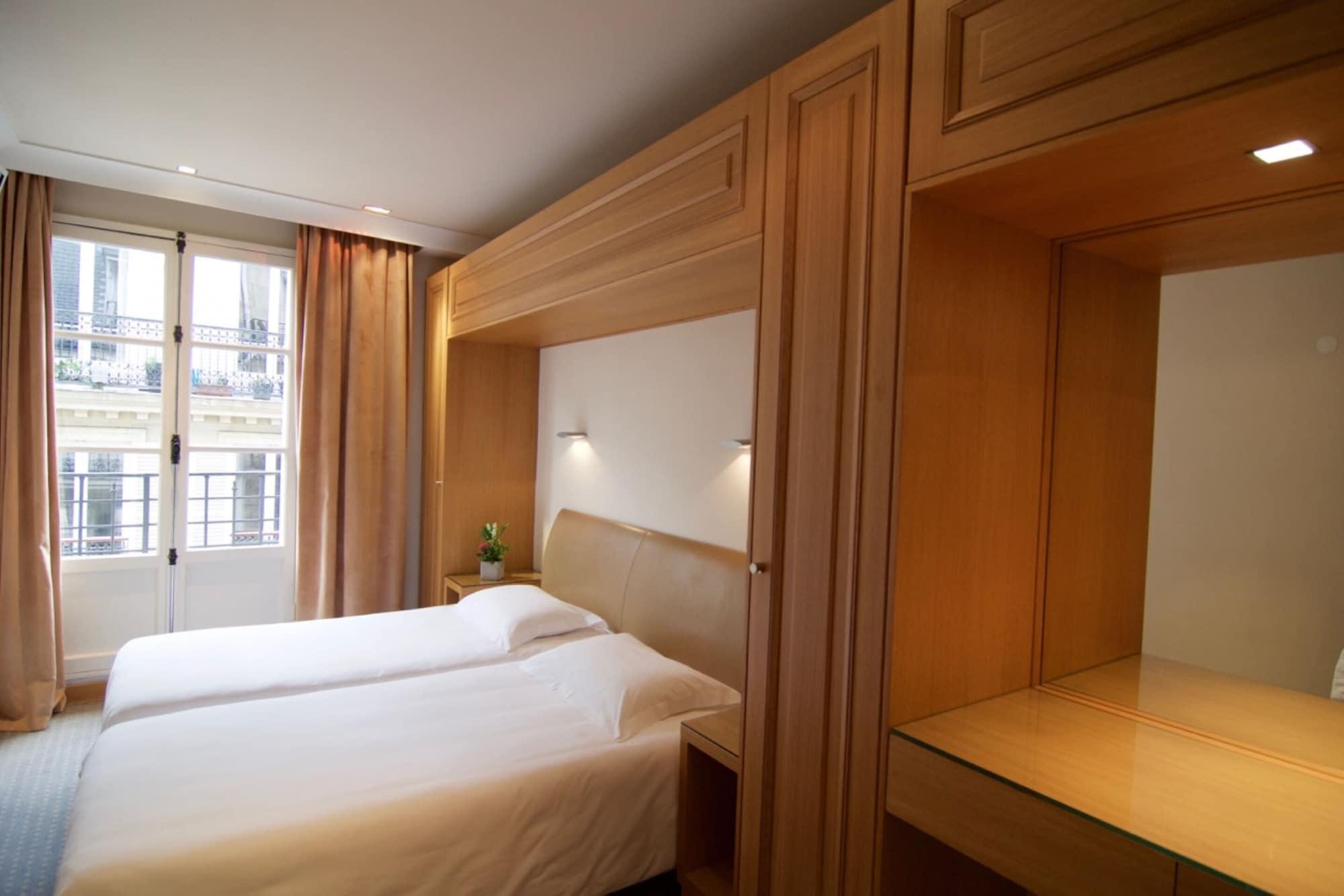 โฮเต็ล ดู วียุ มาเรส์ Hotel ปารีส ภายนอก รูปภาพ