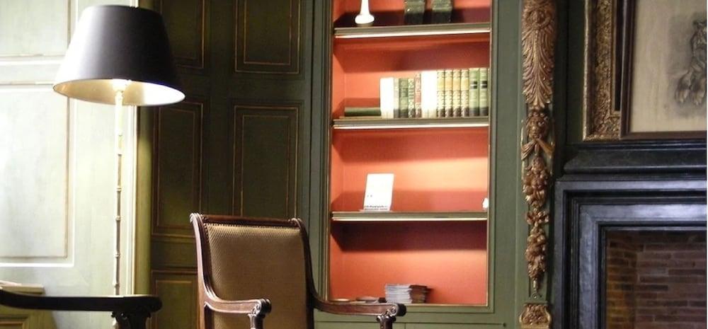 โฮเต็ล ดู วียุ มาเรส์ Hotel ปารีส ภายนอก รูปภาพ