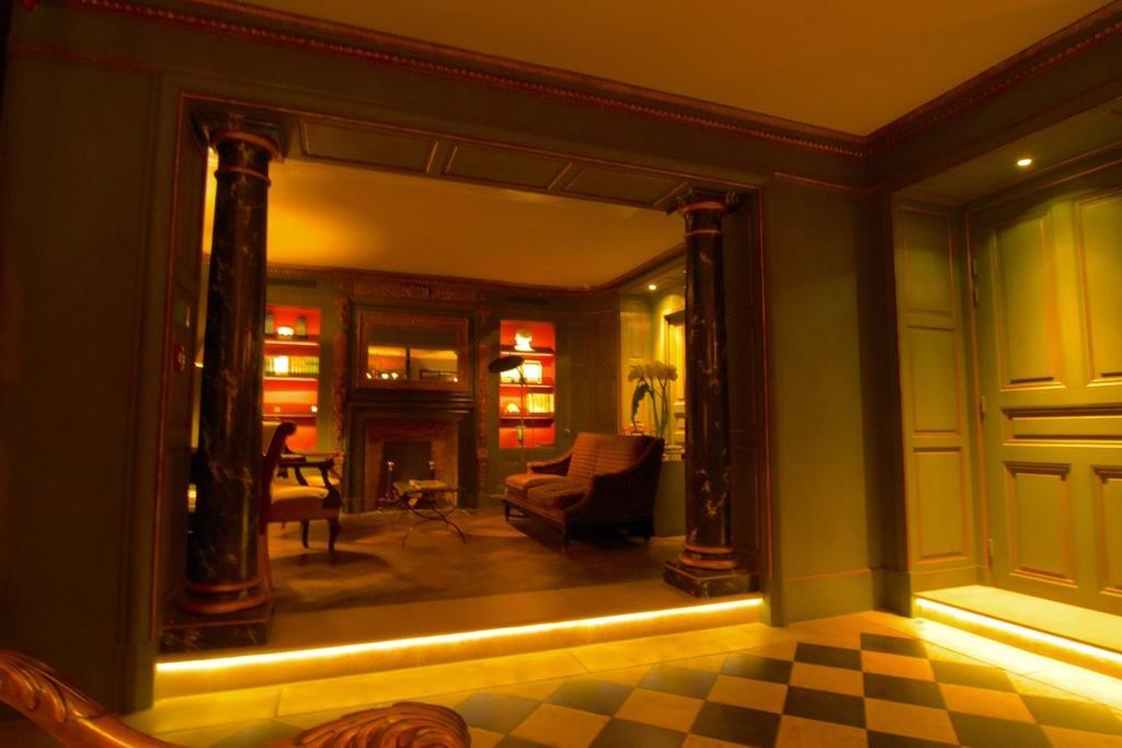 โฮเต็ล ดู วียุ มาเรส์ Hotel ปารีส ภายนอก รูปภาพ